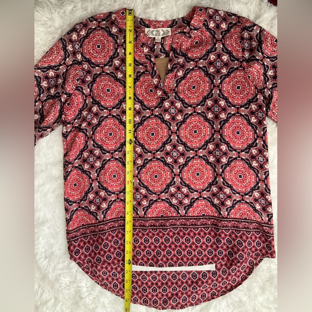 100% Polyester Multi-Colored Blouse - Picture 10 of 13